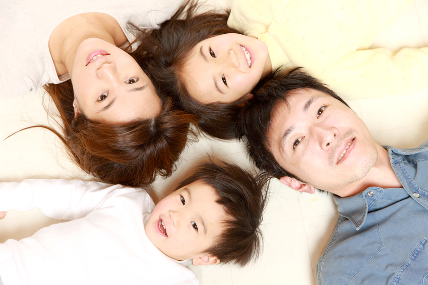 日本人の四人家族